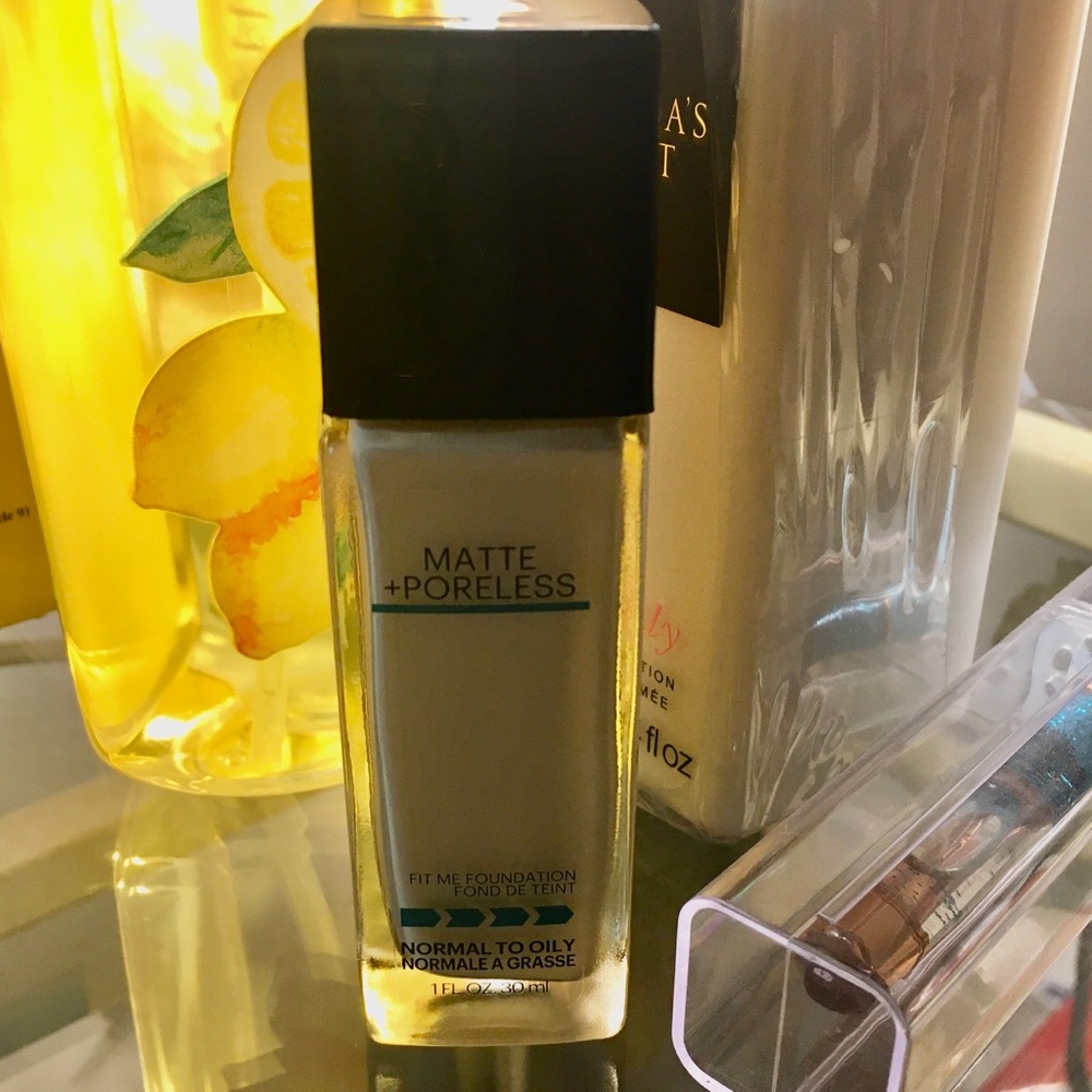 M Fit Me! Porcelain Matte Finish Skincare Boutique